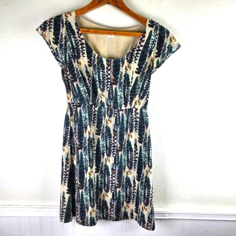 Fossil Women's Boho XS 100% Silk Leaf Print Dress Blue Green Cream Knee Length